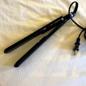 Hair STRAIGHTENER